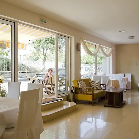 Family Electra Pomorie